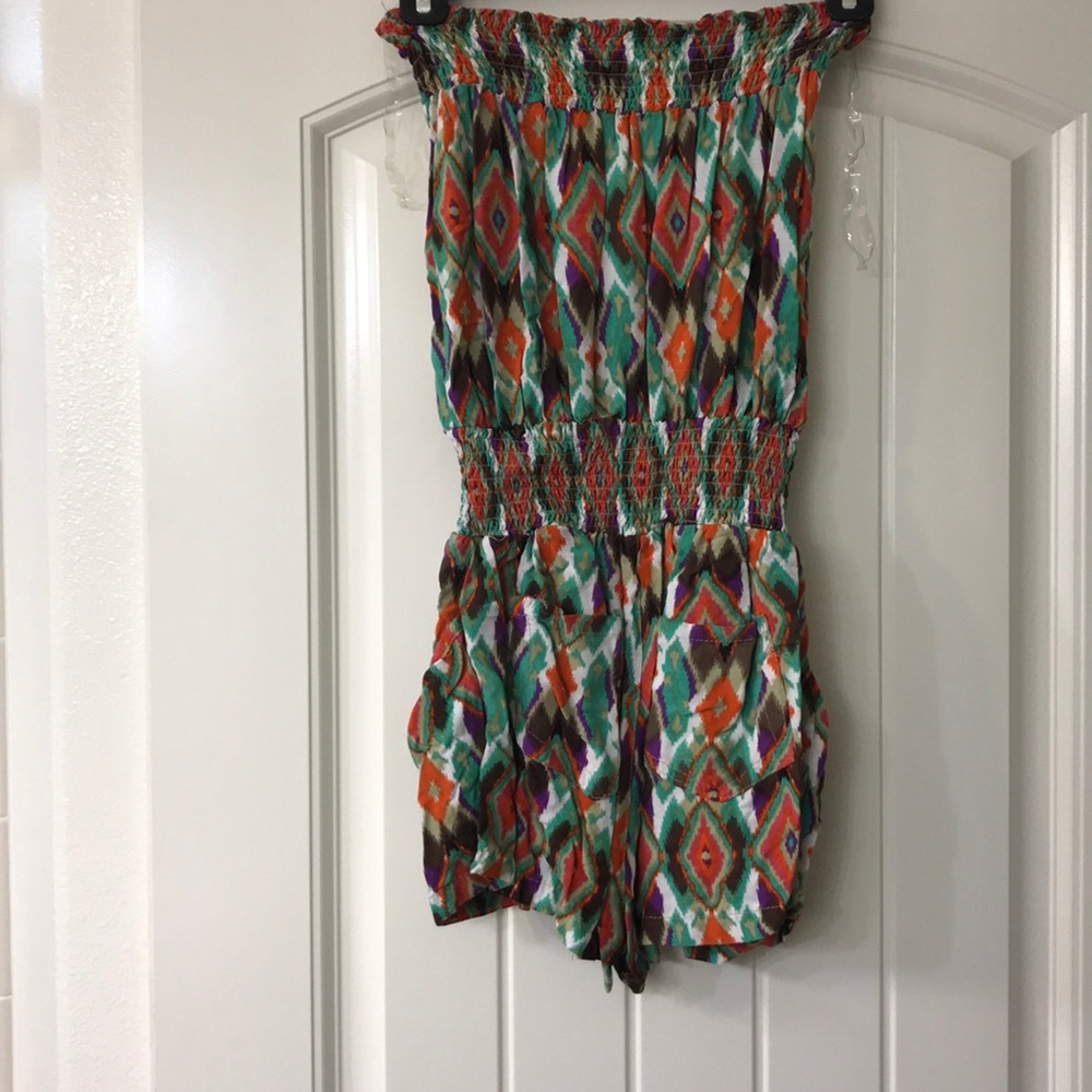 Romper Size Large (stretchy)
